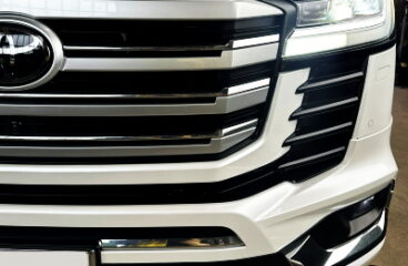 トヨタ・ランドクルーザー300 [愛知県のカーセキュリティー販売・取付・専門店　J-PASSION] パンテーラ(Pantera)Ｚシリーズ・ゴルゴ(Grgo)ZＶⅡシリーズ・クリフォード(CLIFFORD)Ｇ6シリーズ・オーサアラーム(AUTHOR ALARM)・KEYLESS BLOCK キーレスブロック IGLA2+ イグラ2+ ・スマートブロッカー2(SMART BLOCKER 2nd-Edition Plus)正規 販売・取付店 TOYOTA LAND CRUISER 300